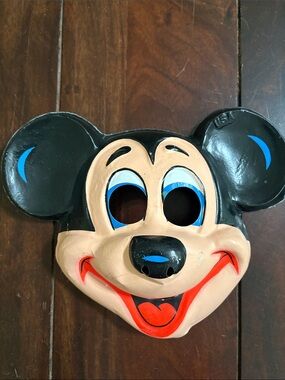 Vintage Mickey Mouse child’s mask - USA made
